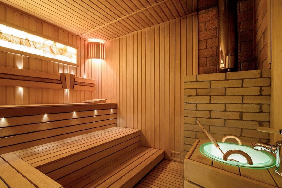 Vintage Boutique Hotel Astana Ngoại thất bức ảnh